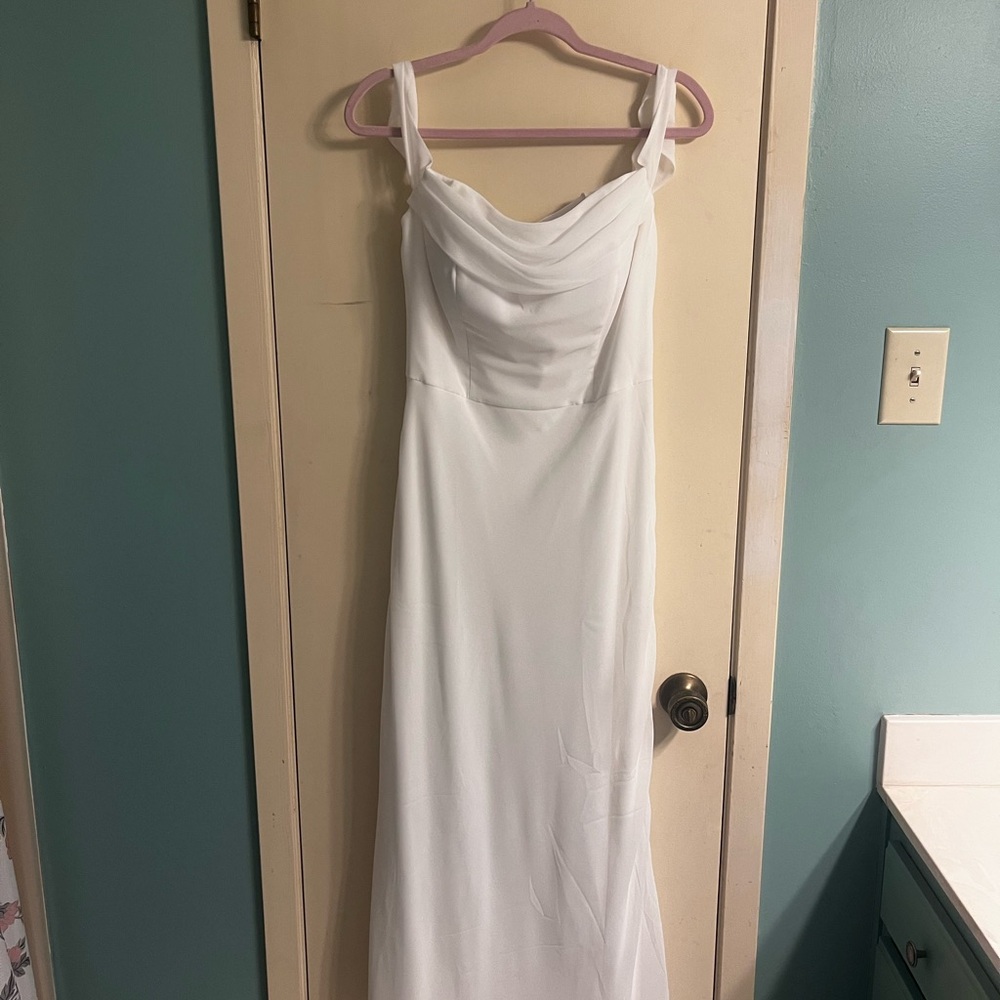 Elegant White Maxi Dress